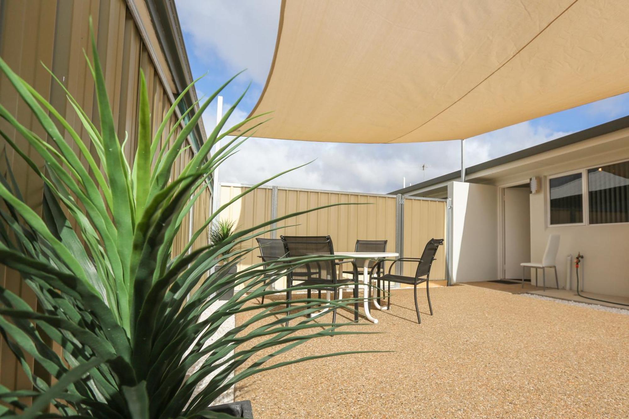 112 Olive Apartments Mildura Esterno foto